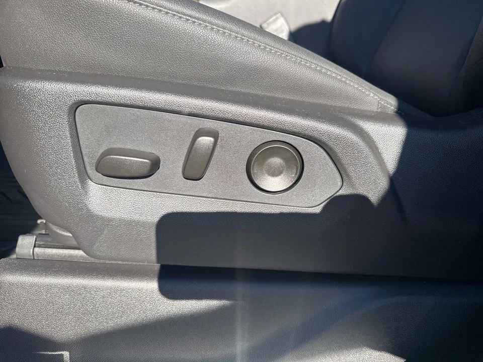 2026 Chevrolet Silverado 4th Gen - Image 11 of 21