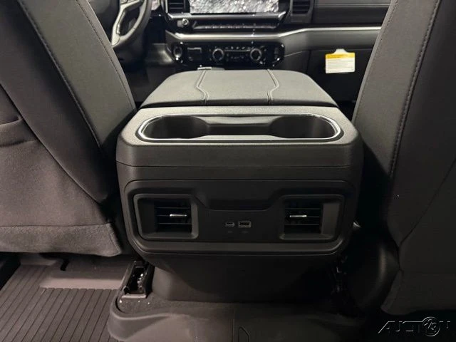 2026 Chevrolet Silverado 4th Gen - Image 16 of 21