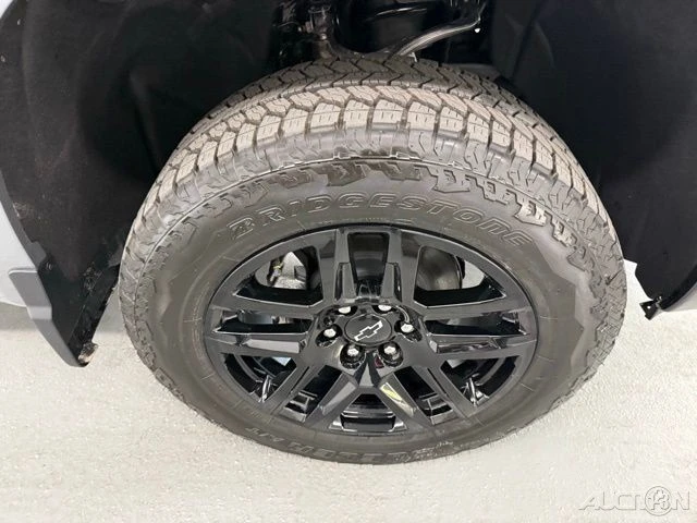 2026 Chevrolet Silverado 4th Gen - Image 4 of 21