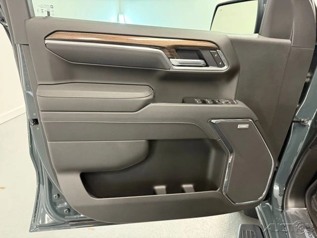 2026 Chevrolet Silverado 4th Gen - Image 13 of 21