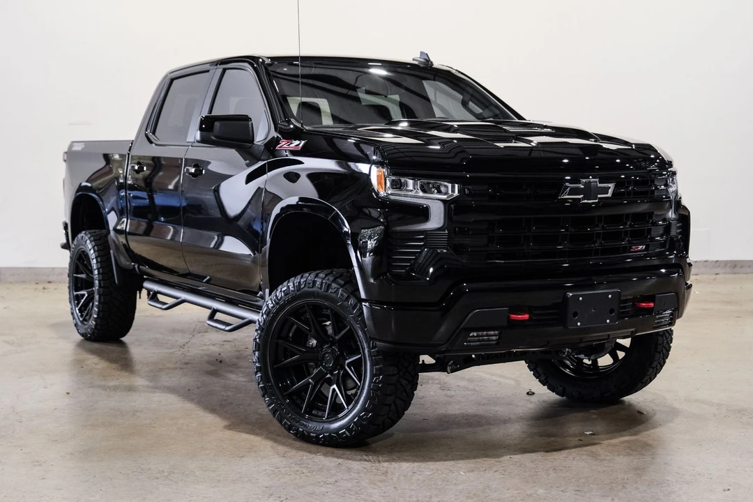 2026 Chevrolet Silverado 4th Gen - Image 2 of 12