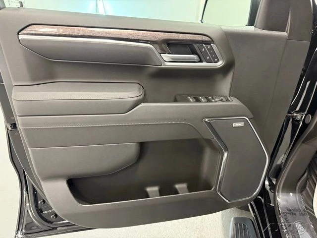 2026 Chevrolet Silverado 4th Gen - Image 13 of 21