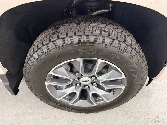 2026 Chevrolet Silverado 4th Gen - Image 4 of 12