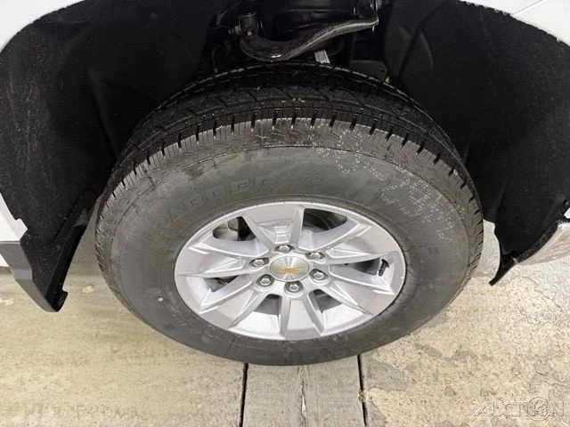 2026 Chevrolet Silverado 4th Gen - Image 4 of 18