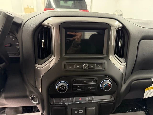 2026 Chevrolet Silverado 4th Gen - Image 15 of 18