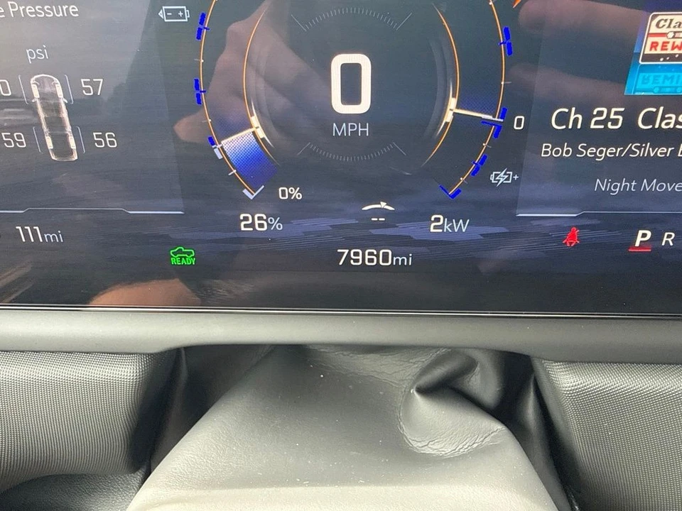 2026 Chevrolet Silverado - Image 27 of 31