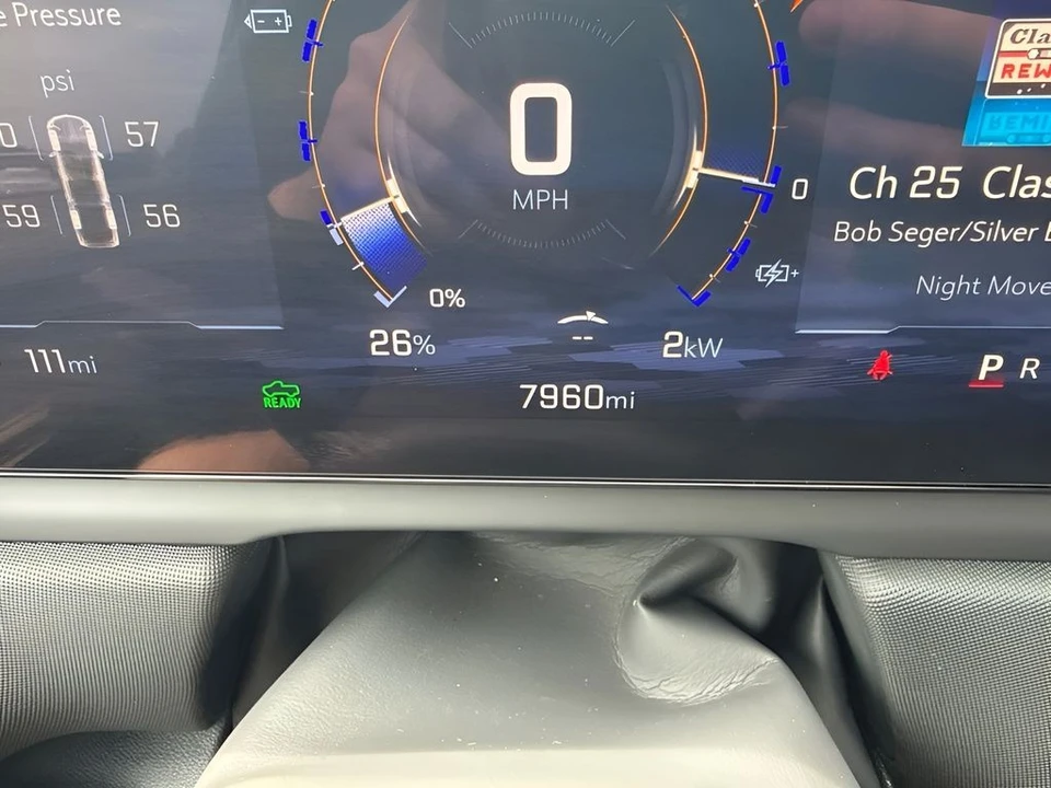 2026 Chevrolet Silverado - Image 28 of 31