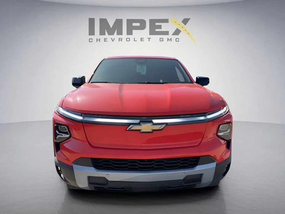 2026 Chevrolet Silverado - Image 6 of 10