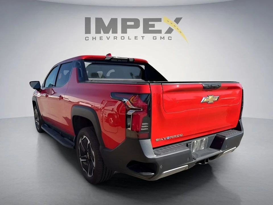 2026 Chevrolet Silverado - Image 2 of 10