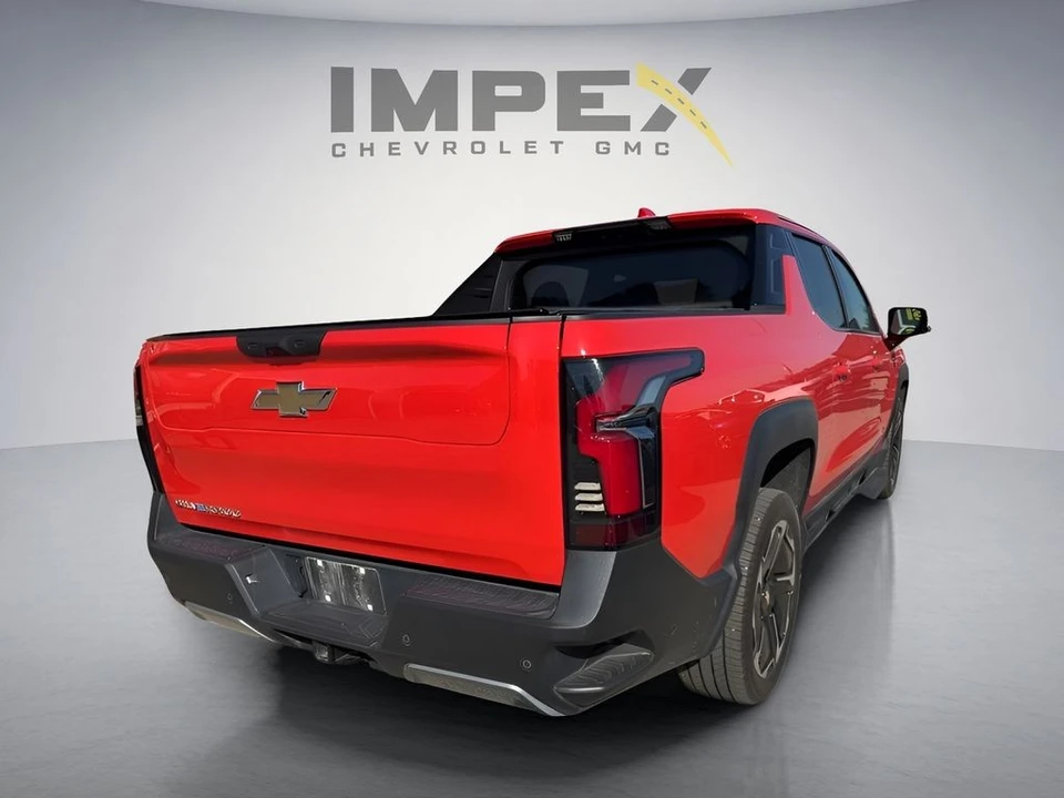2026 Chevrolet Silverado - Image 5 of 10
