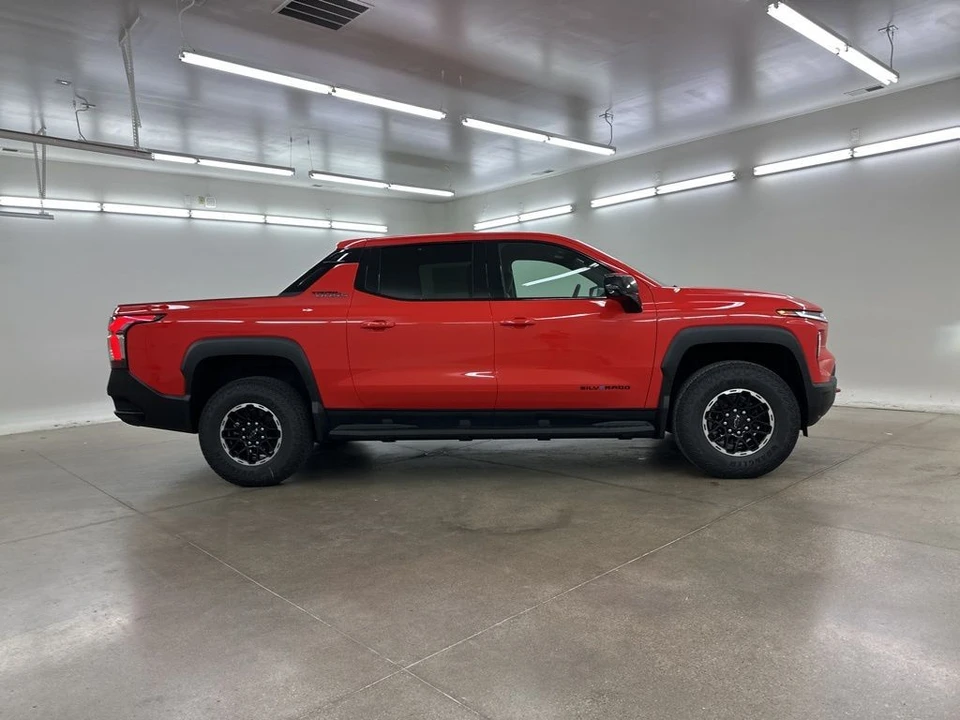 2026 Chevrolet Silverado - Image 12 of 12