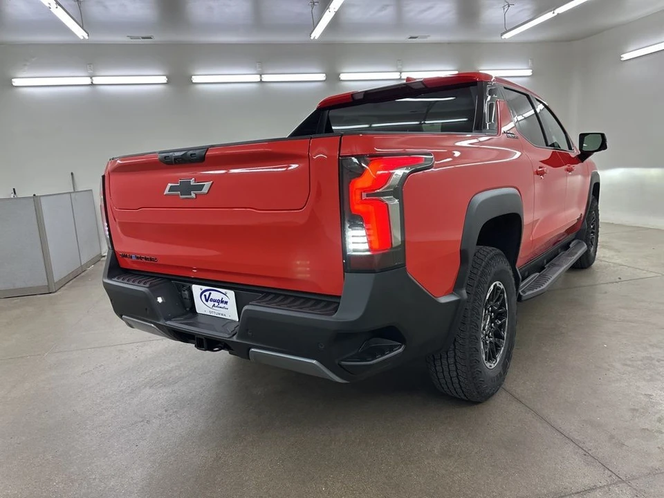 2026 Chevrolet Silverado - Image 11 of 12