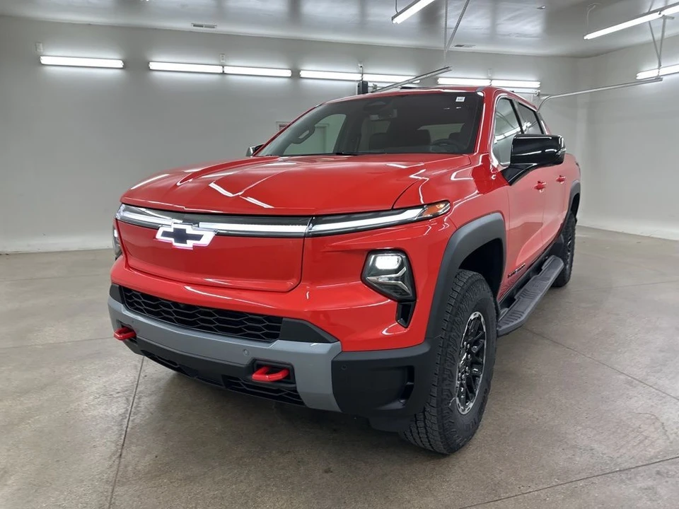 2026 Chevrolet Silverado - Image 4 of 12