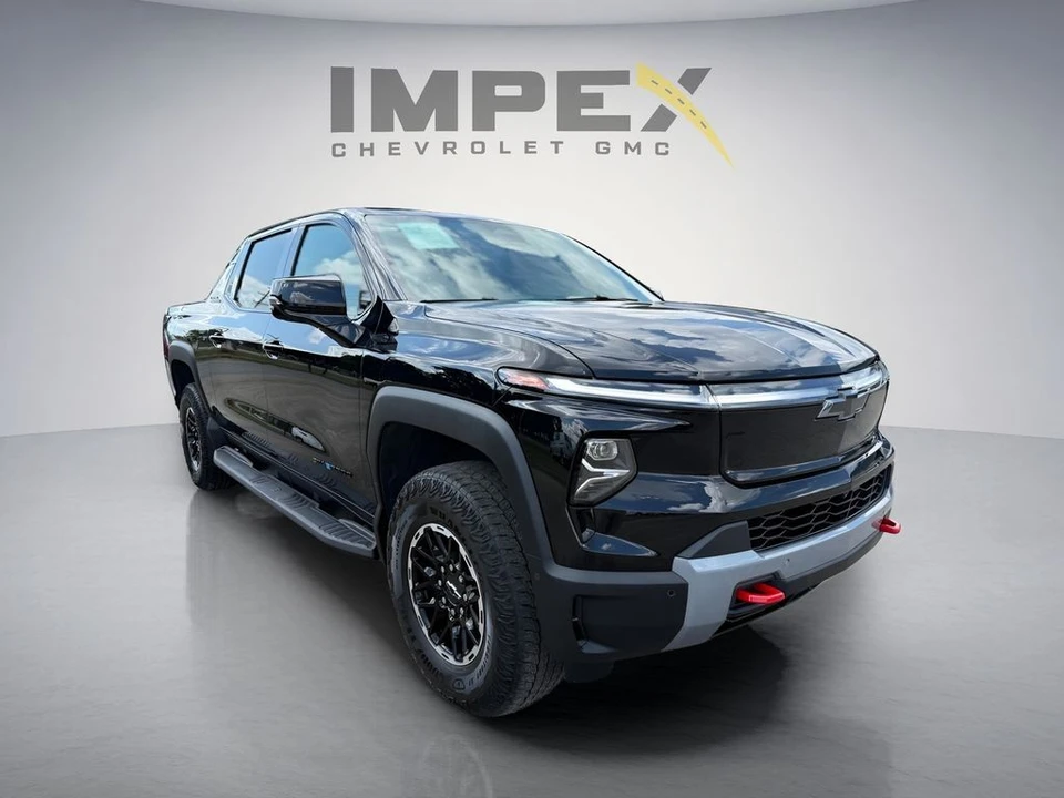 2026 Chevrolet Silverado - Image 7 of 31