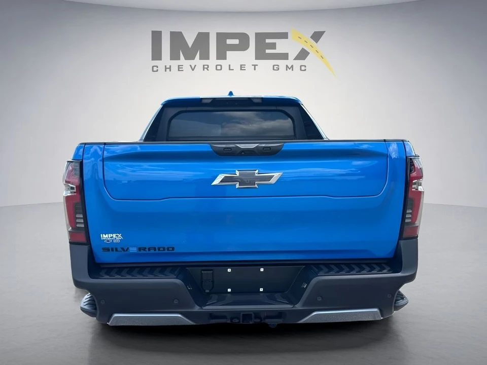 2026 Chevrolet Silverado - Image 4 of 31