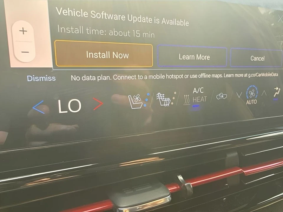 2026 Chevrolet Silverado - Image 23 of 31