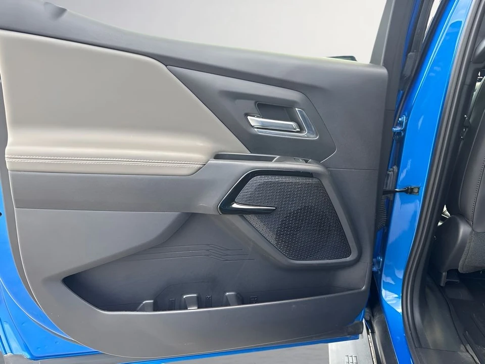 2026 Chevrolet Silverado - Image 28 of 31