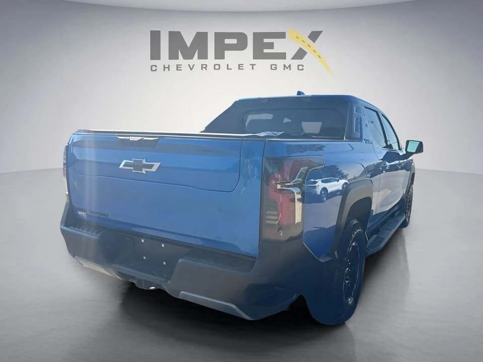 2026 Chevrolet Silverado - Image 6 of 31