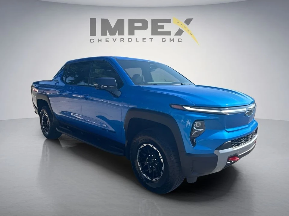 2026 Chevrolet Silverado - Image 3 of 31