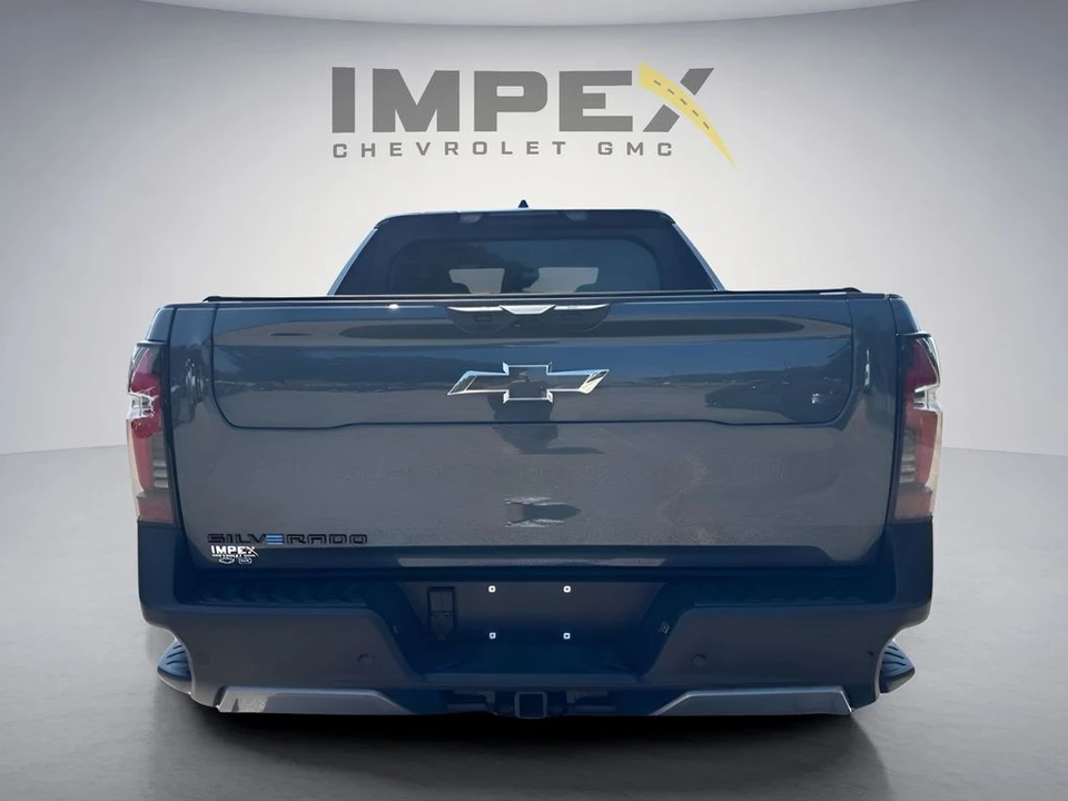 2026 Chevrolet Silverado - Image 4 of 31