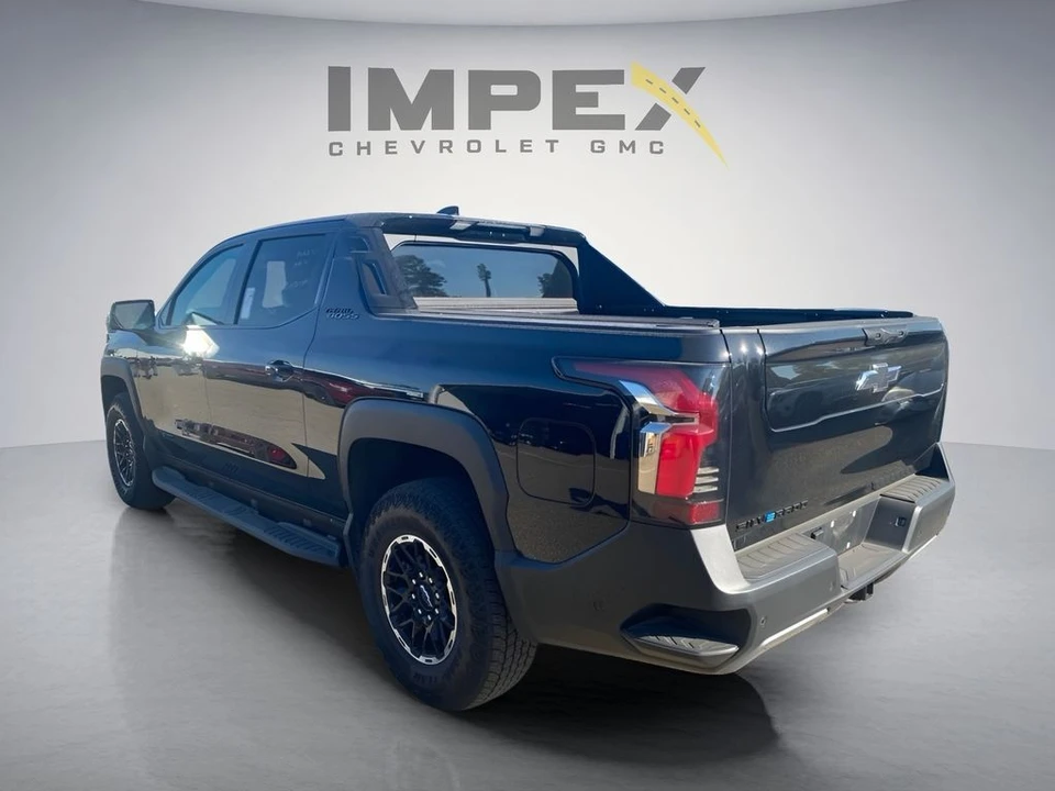 2026 Chevrolet Silverado - Image 3 of 15