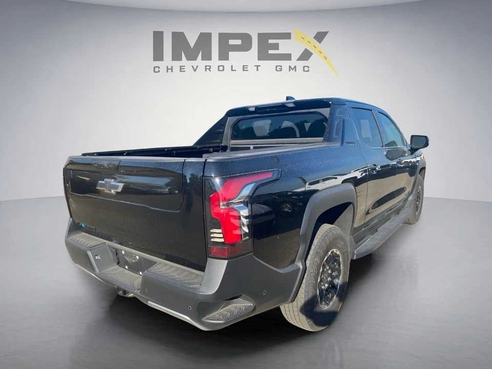 2026 Chevrolet Silverado - Image 5 of 15