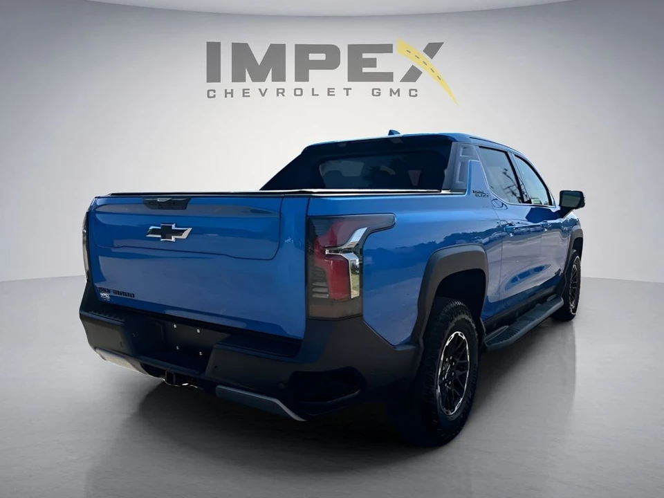 2026 Chevrolet Silverado - Image 5 of 31