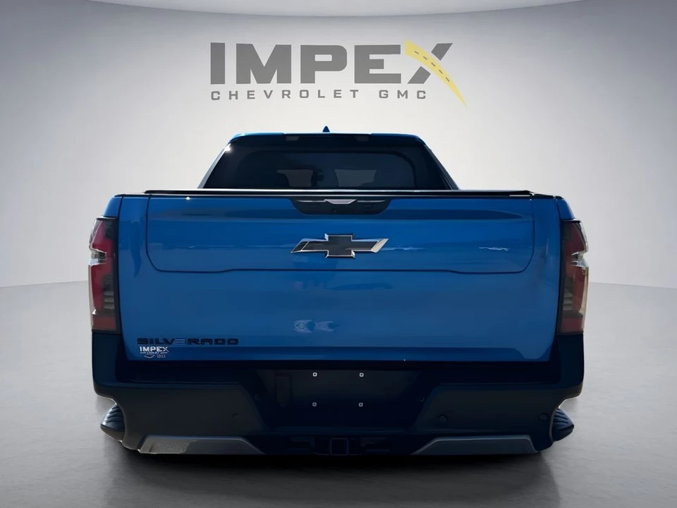 2026 Chevrolet Silverado - Image 4 of 31