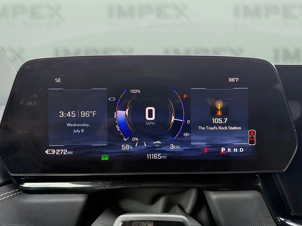 2026 Chevrolet Silverado - Image 25 of 31