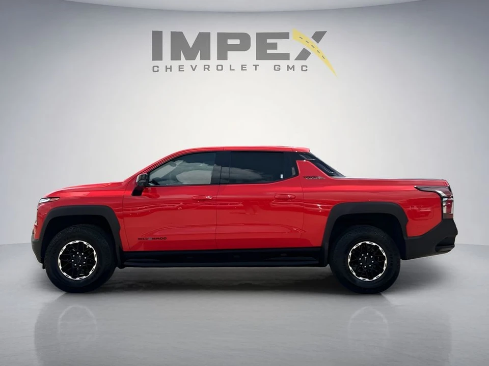 2026 Chevrolet Silverado - Image 2 of 31