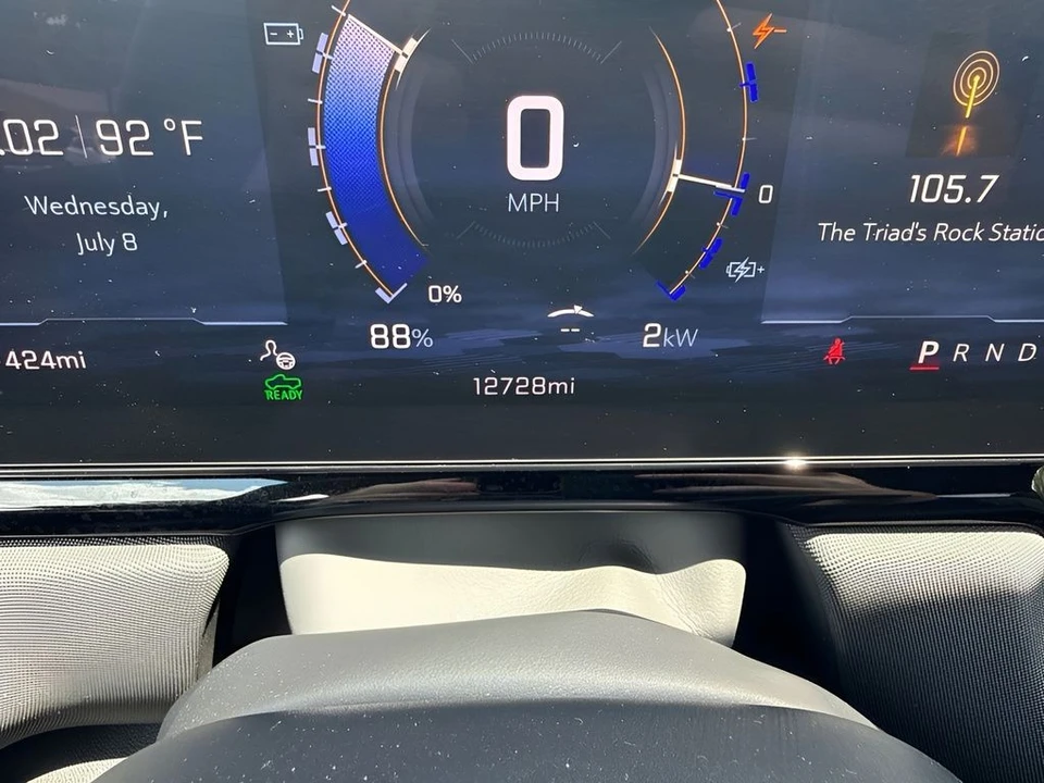 2026 Chevrolet Silverado - Image 26 of 31