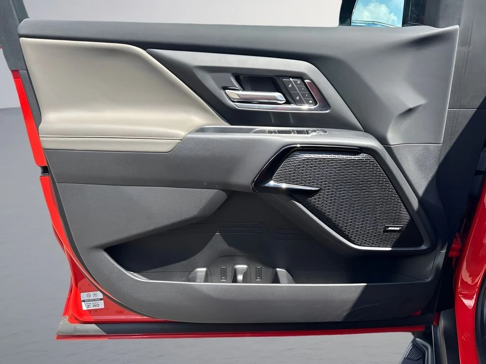 2026 Chevrolet Silverado - Image 27 of 31