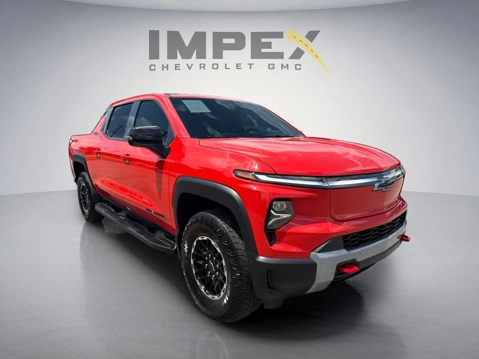 2026 Chevrolet Silverado - Image 7 of 31