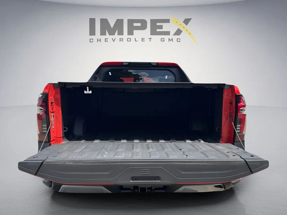 2026 Chevrolet Silverado - Image 30 of 31