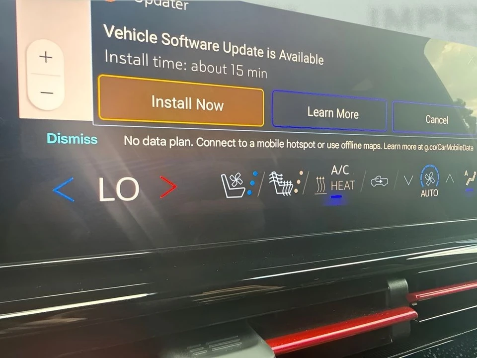 2026 Chevrolet Silverado - Image 23 of 31