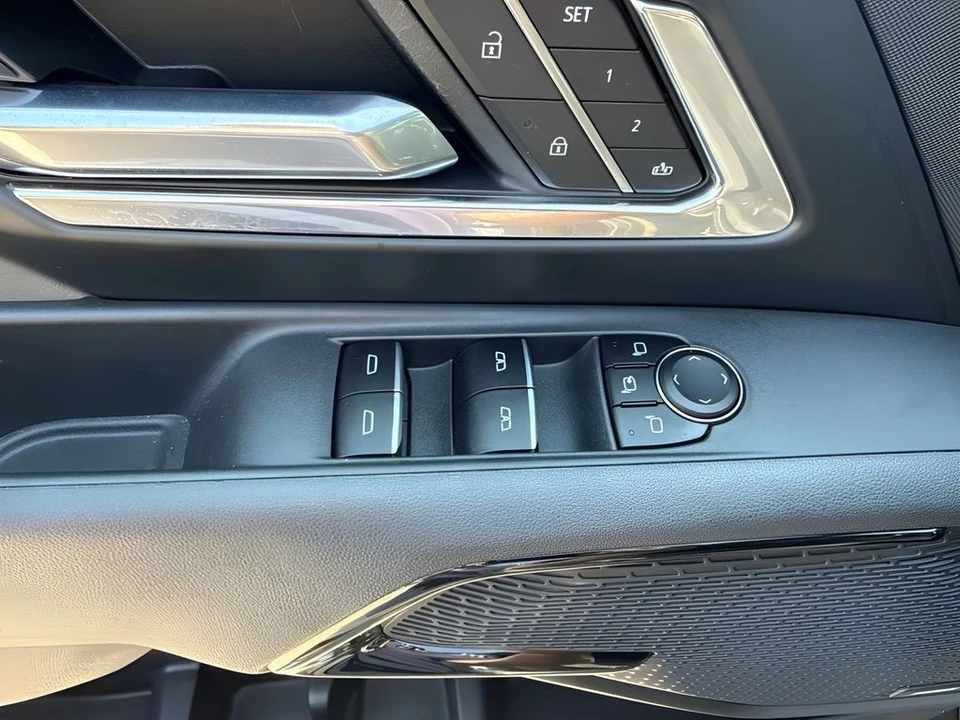 2026 Chevrolet Silverado - Image 29 of 31