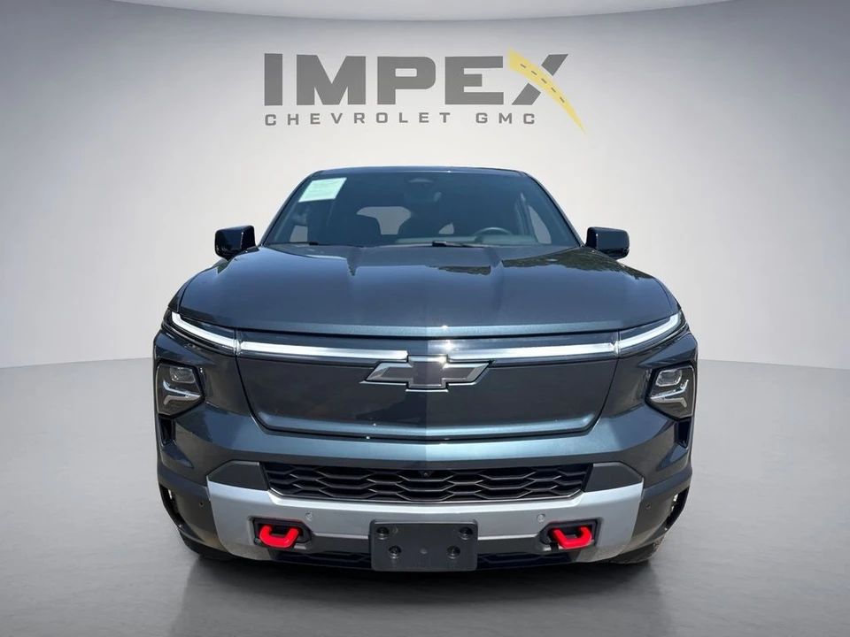 2026 Chevrolet Silverado - Image 8 of 31