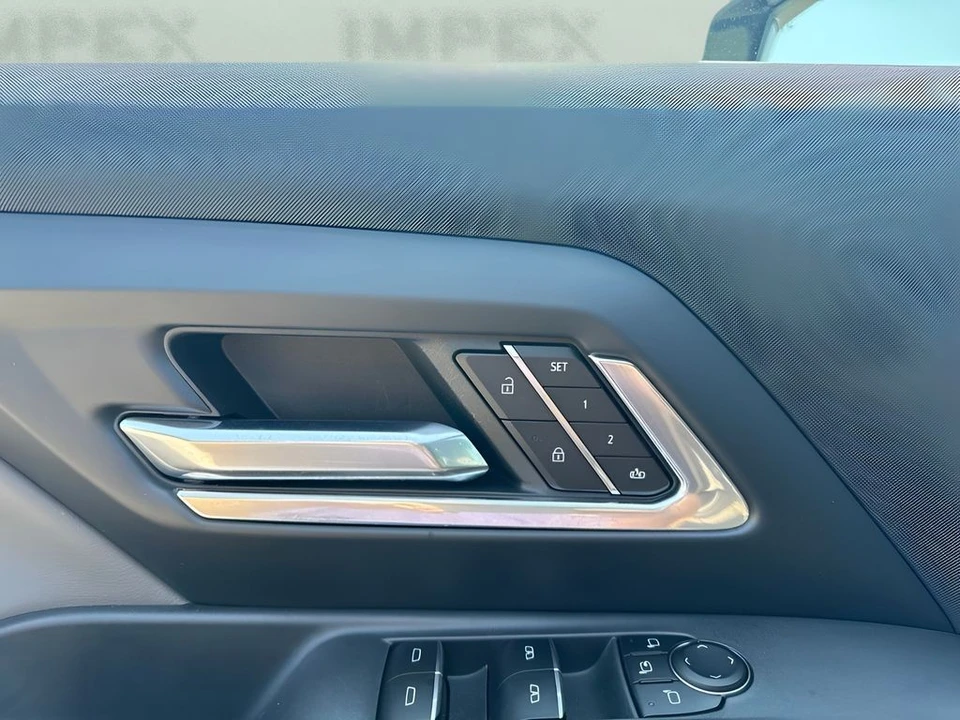 2026 Chevrolet Silverado - Image 11 of 31