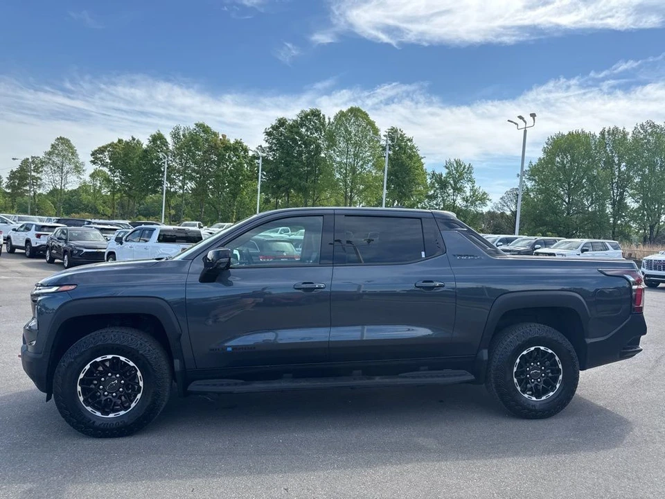 2026 Chevrolet Silverado 4th Gen - Image 2 of 21