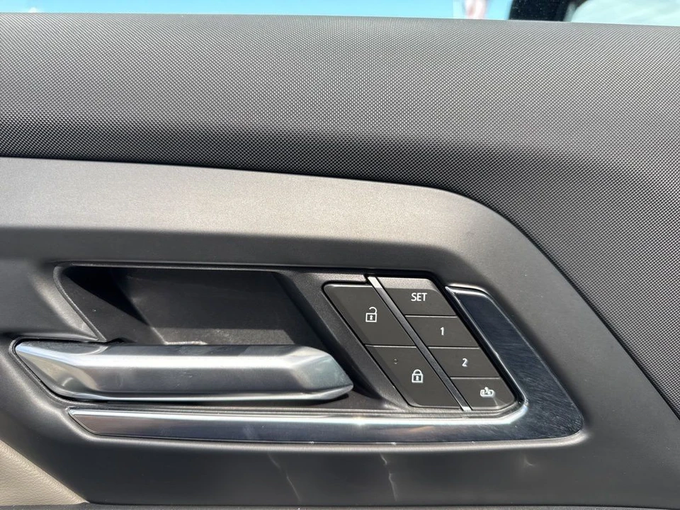 2026 Chevrolet Silverado 4th Gen - Image 11 of 21