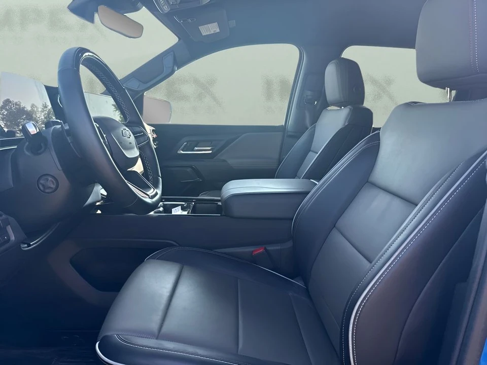 2026 Chevrolet Silverado - Image 7 of 10