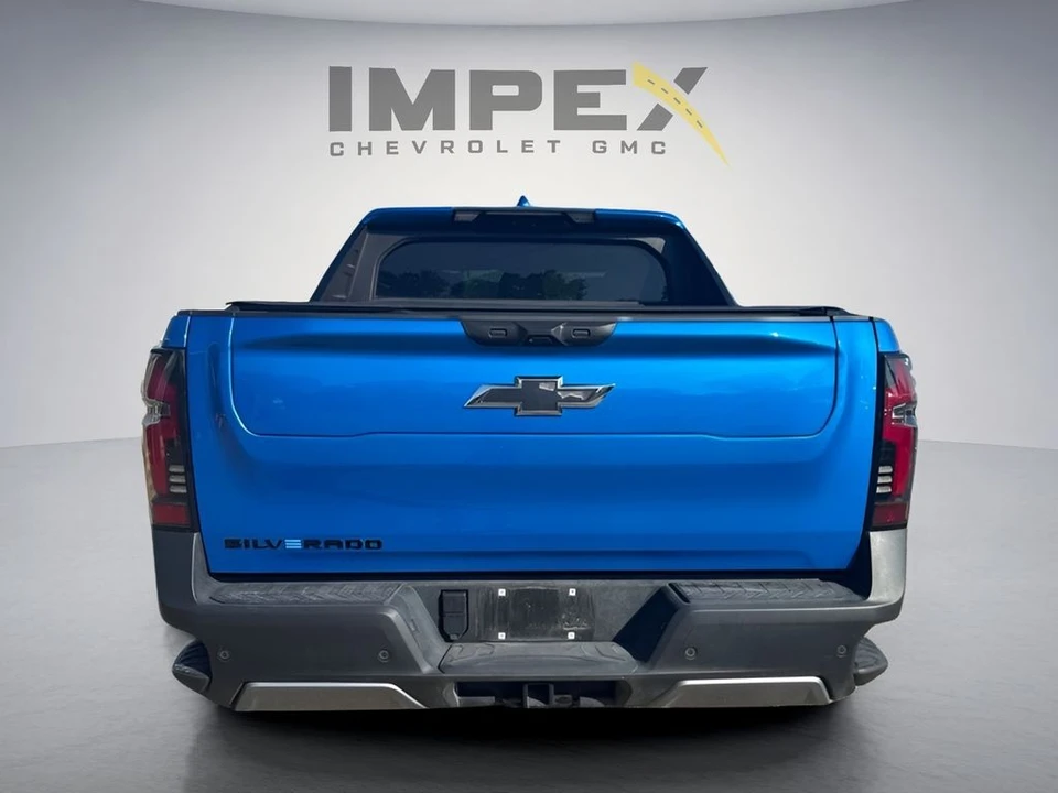 2026 Chevrolet Silverado - Image 3 of 10