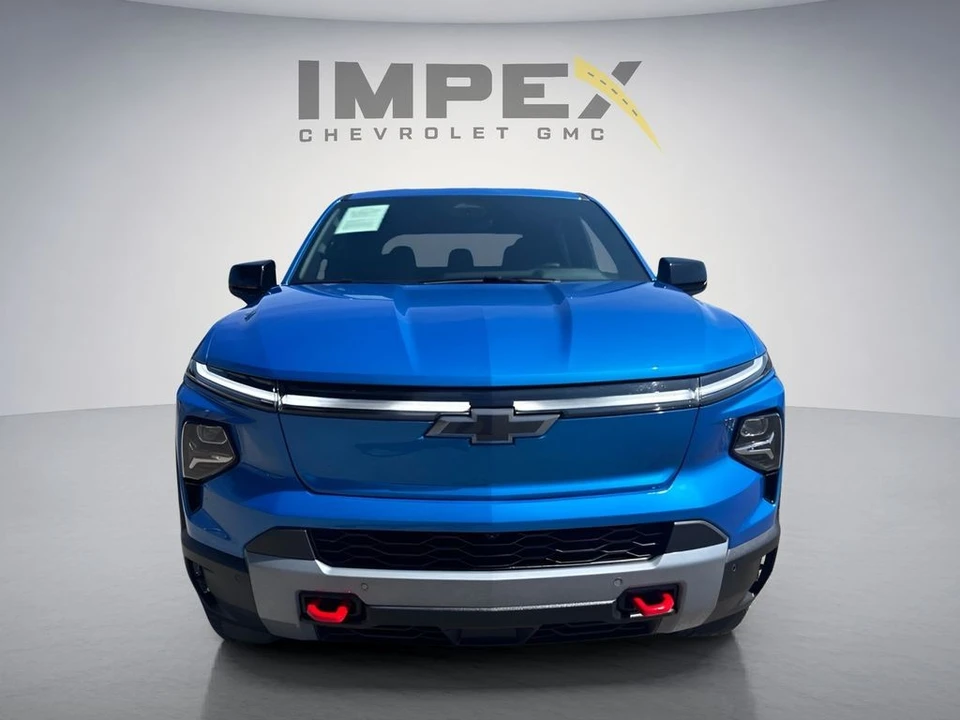 2026 Chevrolet Silverado - Image 8 of 31