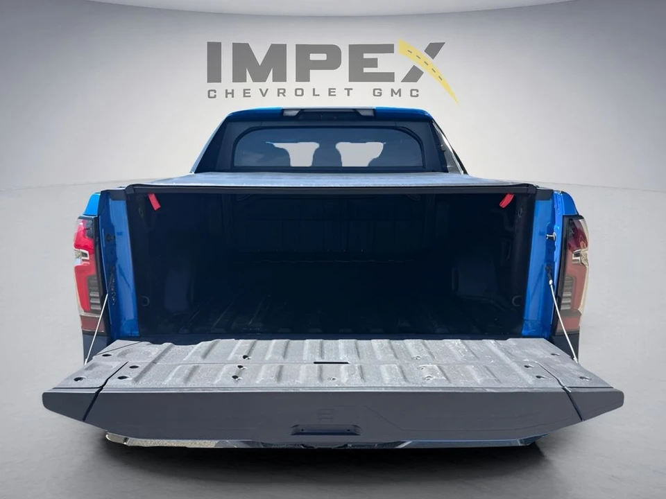 2026 Chevrolet Silverado - Image 9 of 31