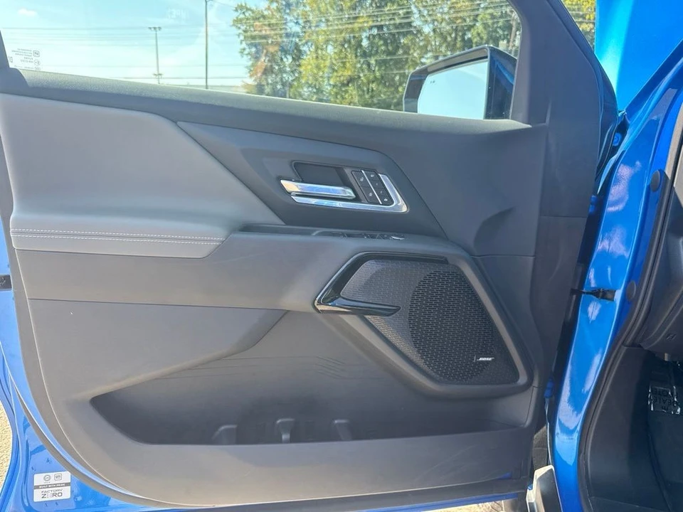 2026 Chevrolet Silverado - Image 26 of 31