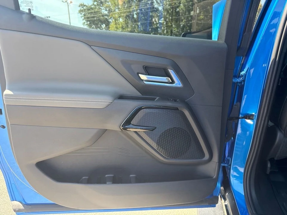 2026 Chevrolet Silverado - Image 28 of 31