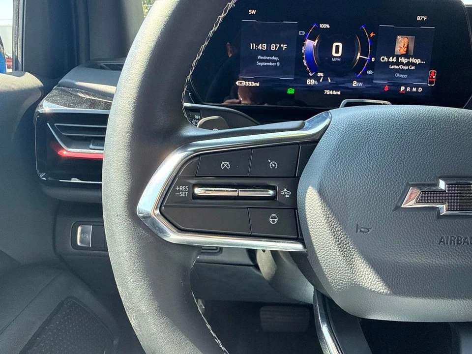 2026 Chevrolet Silverado - Image 16 of 31