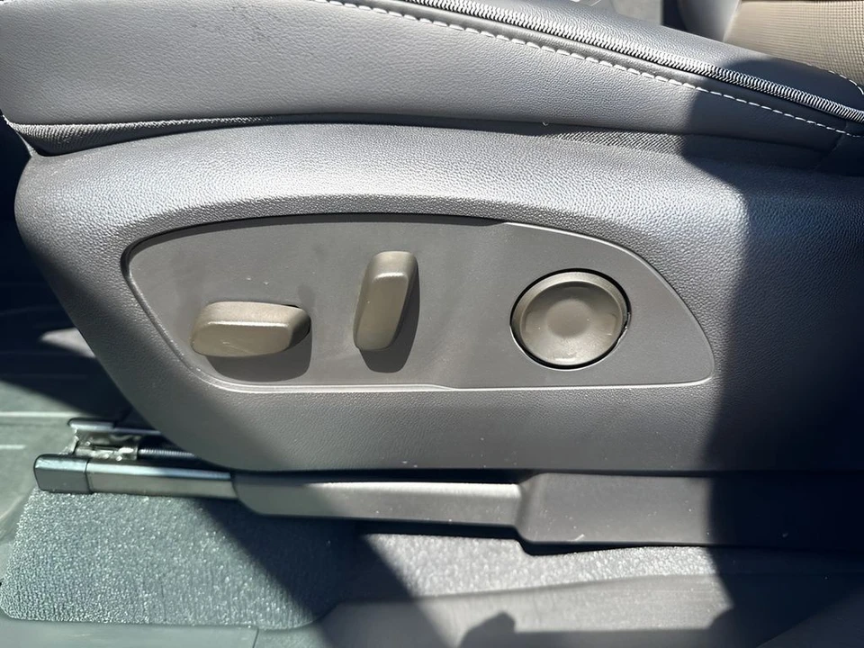 2026 Chevrolet Silverado - Image 11 of 31