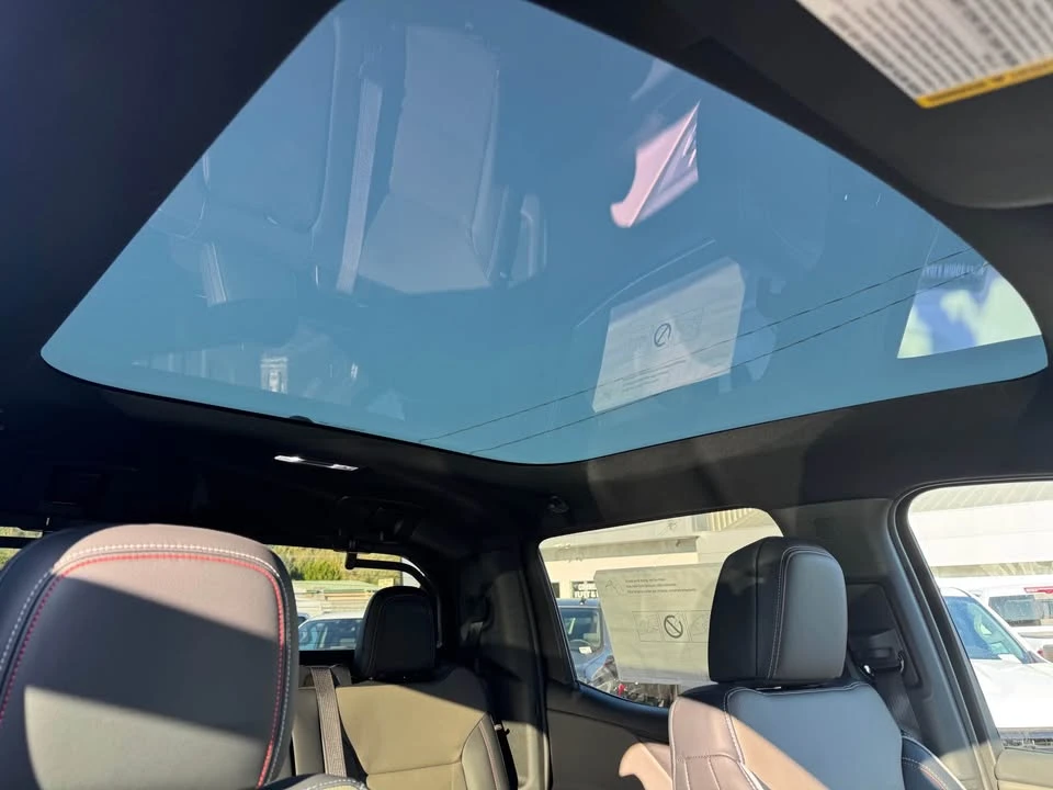 2026 Chevrolet Silverado - Image 11 of 20