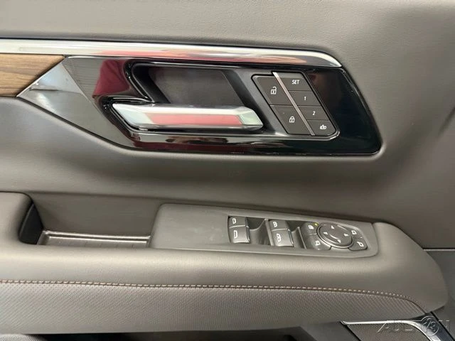 2026 Chevrolet Tahoe 5th Gen - Image 14 of 21